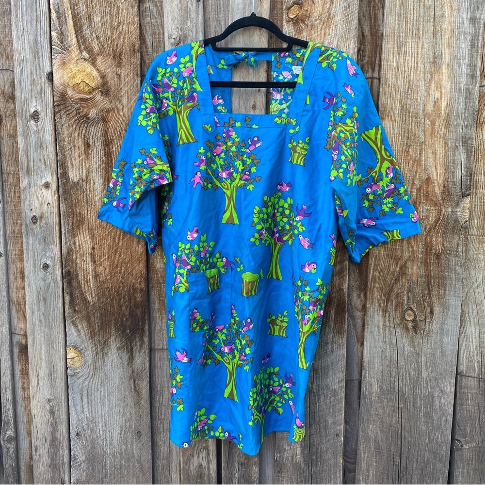 Vintage 60’s turquoise tunic tie back top with purple birds and green trees